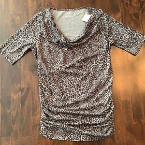 ❤️HP❤️ NWT Motherhood Maternity S leopard print shirt